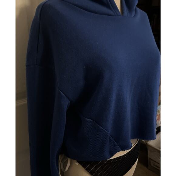 ROMA CONCEPTS By Rosee Women Dark Blue Pullover Cropped Raw Hem Hoodie Size S - Picture 2 of 7